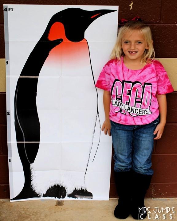 All about penguin lesson plan ideas for kindergarten and first grade. Reading, math, crafts, and anchor charts to help teach your students about penguins! Free file included