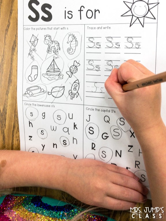 Alphabet recognition and fluency activities. Fun activities and ideas to help your students master letter identification and sound during whole group, small group, and centers!
