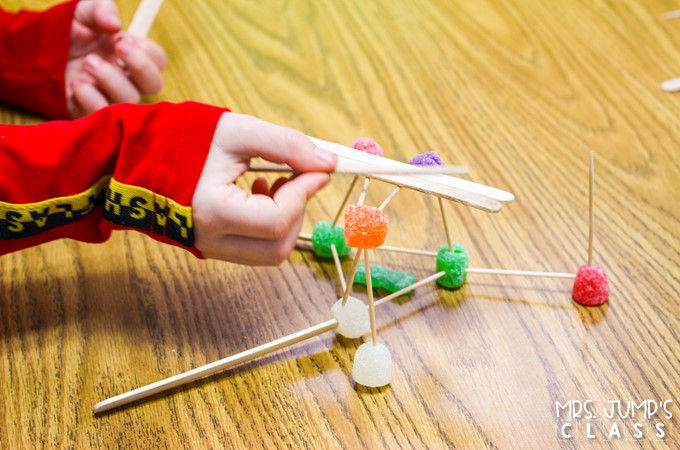 STEM challenges to engage your primary students. Students collect clues by completing STEM and math activities to break the spell on Cinderella.