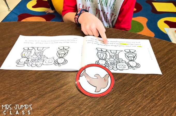 Guided reading lessons, books, and activities for reading levels AA-J. Digital and printable options for teaching guided reading to K-1 students.